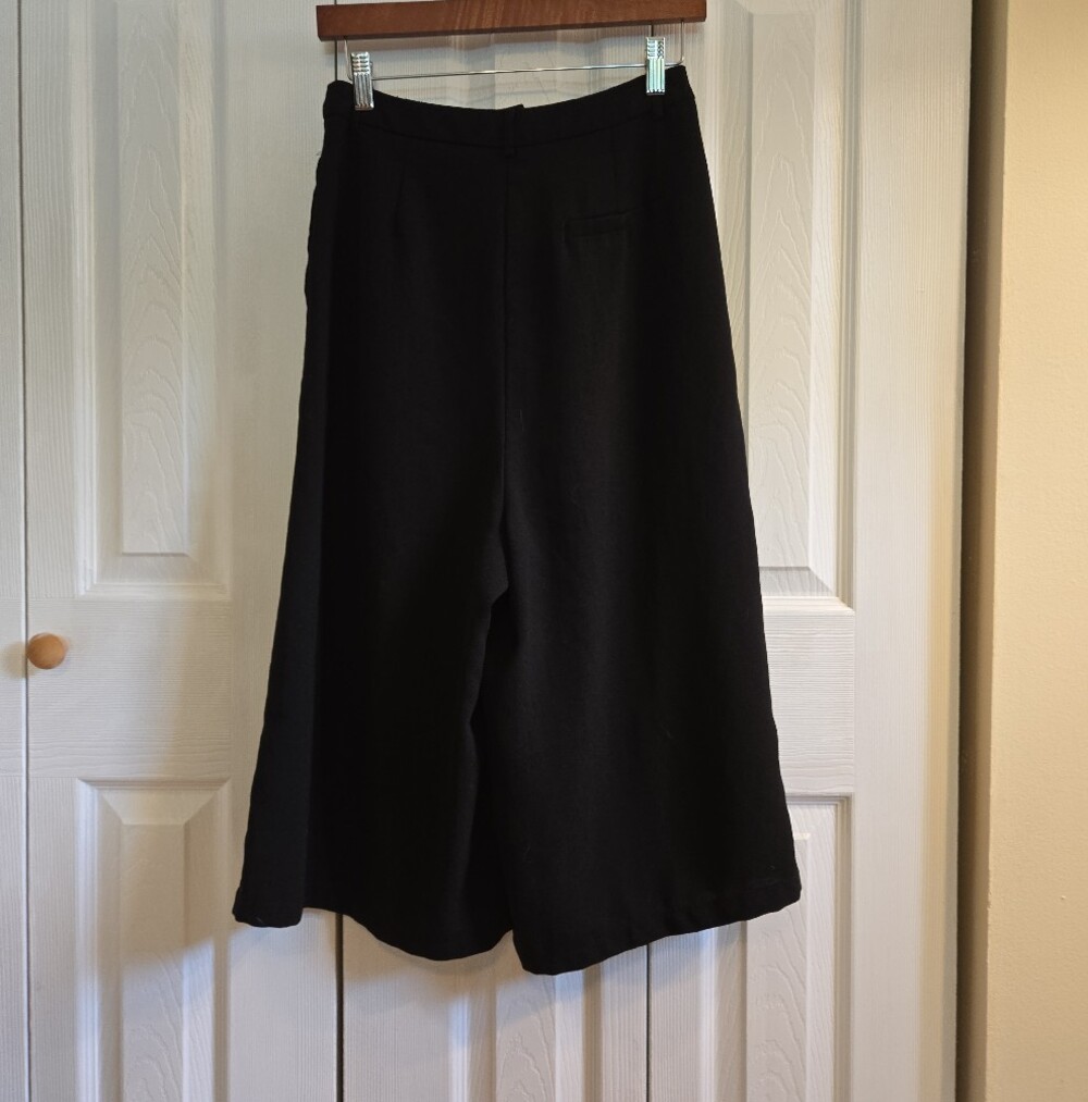 Wide Leg High-waist Culottes Cropped Pants - Picture 2 of 11